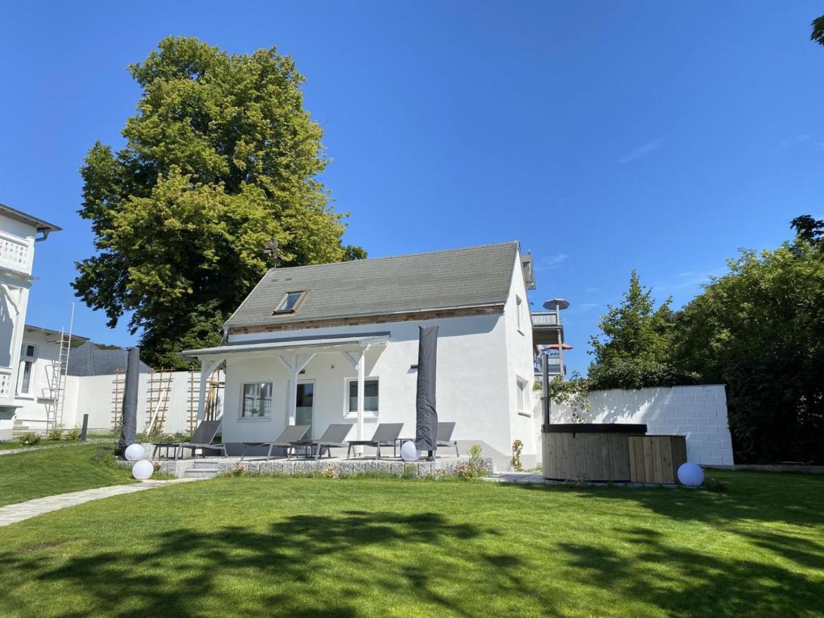 Villa Jenny - Ferienappartement 1 mit Meerblick Sassnitz Eksteriør billede